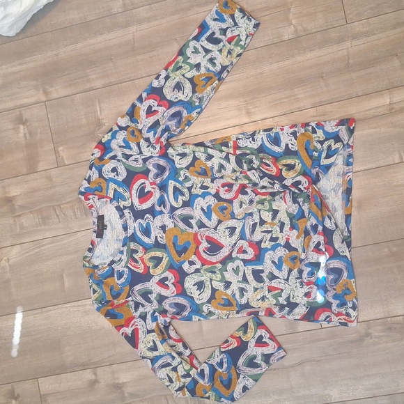 Pasha Heart Shirt 💗❤️ - Picture 2 of 7